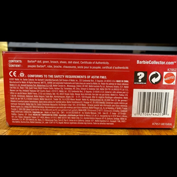 RARE St Mary's Hospital Barbie, Barbie Collector, Pink Label - Picture 6 of 9